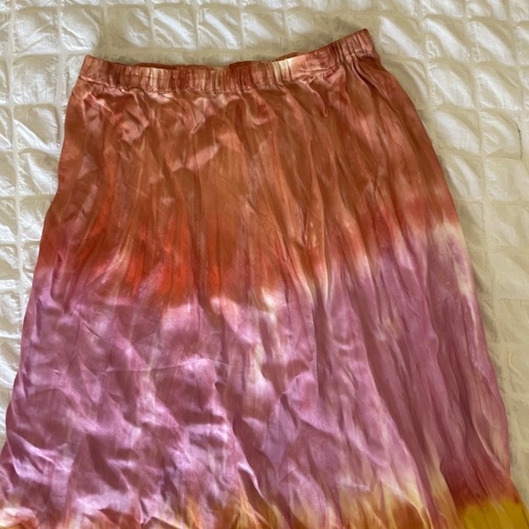 Young fabulous and broke tye dye satin asymmetrical ombré midi skirt - Picture 3 of 6